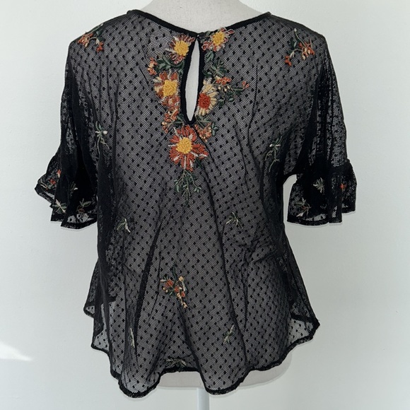 Maeve Embroidered Floral Polka Dot Mesh Cadiz Top - Picture 4 of 7